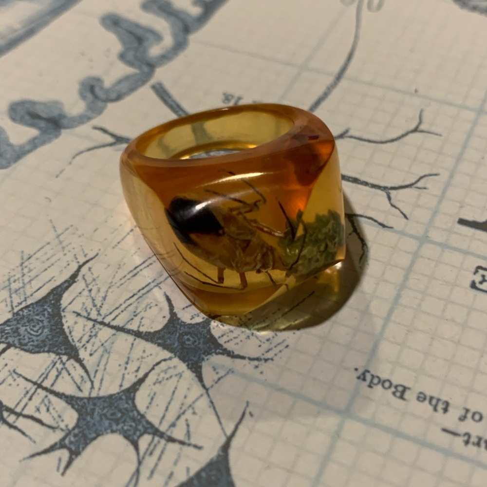 Vintage Y2K bug ring Orange